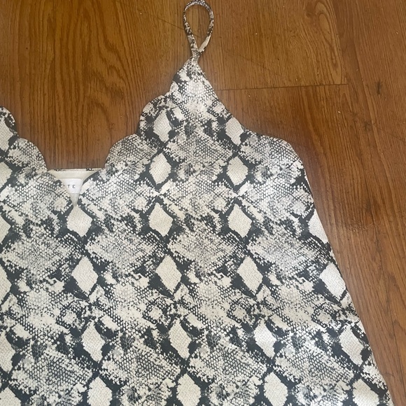 Socialite Camisole Top - Picture 8 of 14